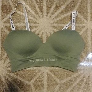 Victoria's Secret wirefree bra